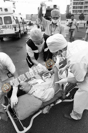 ��خ�^(q��)�e�����а���ȼ�¼���(y��ng)����Ԯ����(x��)��120����(d��ng)���ȡ����ߡ�