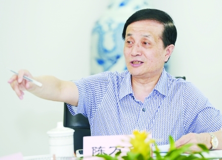 ȫ���˴�������������볣ί��ԭ�����f(xi��)����ϯ��f־